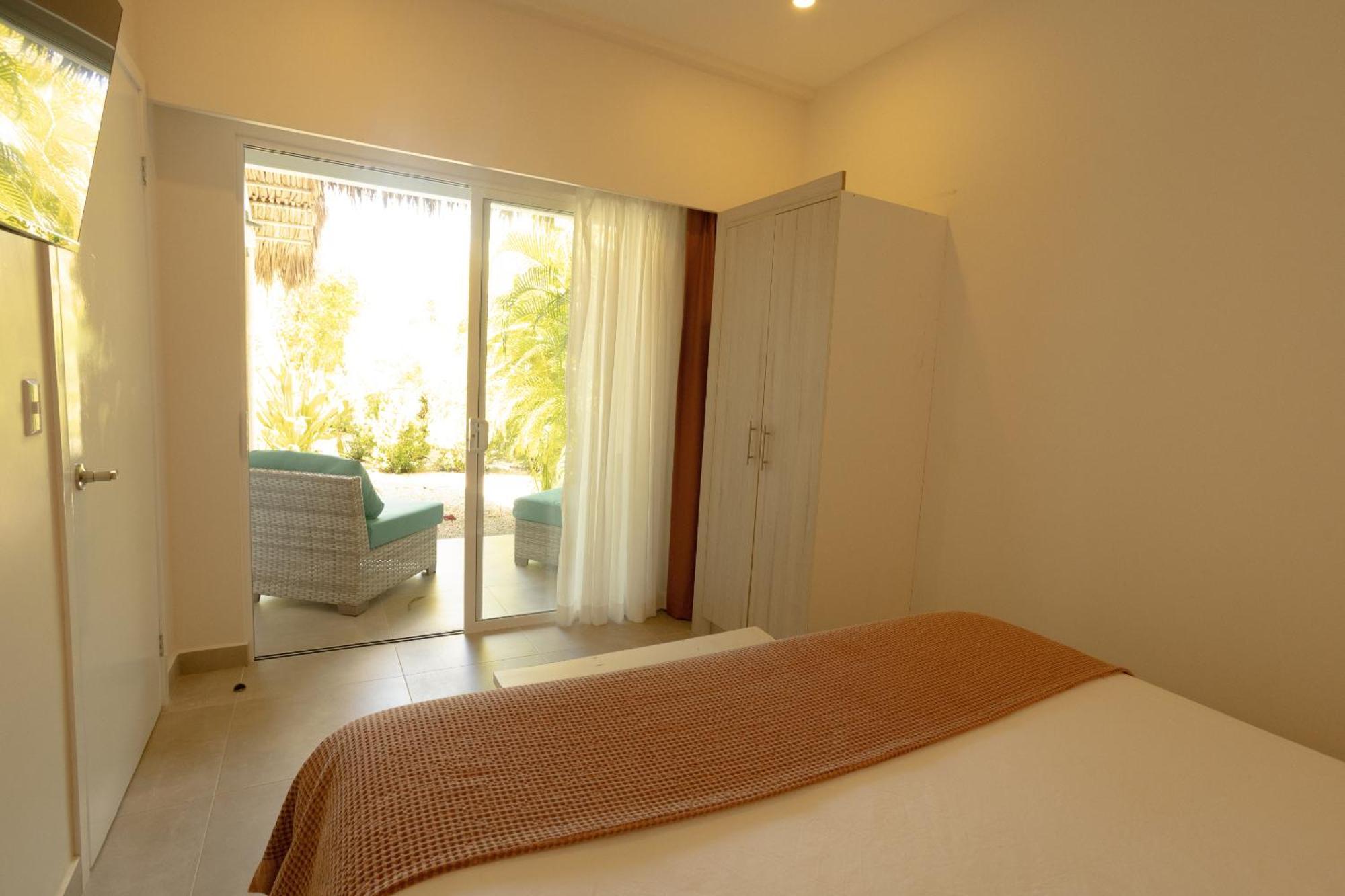 Les Voiles Blanches - Luxury Lodge Tamarindo Room photo